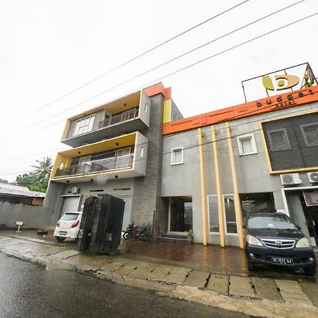 Budget Hotel Ambon Esterno foto