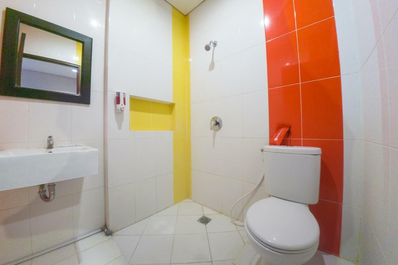 Budget Hotel Ambon Esterno foto