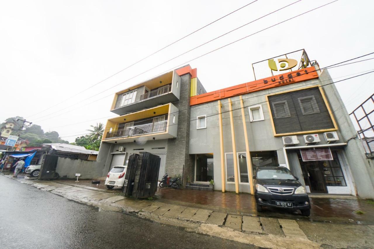 Budget Hotel Ambon Esterno foto